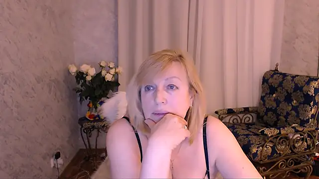 Snapshot of Samantha_Si chatting on April 30, 2026, 10:36 pm Samantha Si online show from April 30, 2026, 10:36 pm