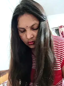 Snapshot of Siyaa_143 chatting on July 19, 2026, 5:10 pm Siyaa 143 online show from July 19, 2026, 5:10 pm