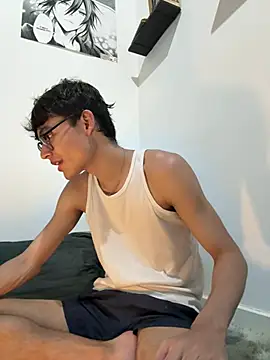 Snapshot of dreambooy chatting on July 15, 2026, 3:24 am dreambooy online show from July 15, 2026, 3:24 am