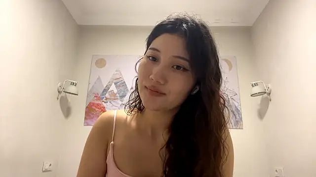 Snapshot of ReneeWagner chatting on July 19, 2026, 1:19 pm ReneeWagner online show from July 19, 2026, 1:19 pm
