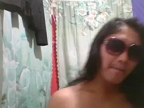 Snapshot of mechille chatting on July 17, 2026, 9:50 am mechille online show from July 17, 2026, 9:50 am