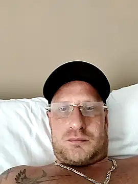 Snapshot of Jerald013Dutch chatting on July 16, 2026, 2:36 pm Jerald013Dutch online show from July 16, 2026, 2:36 pm