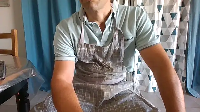 Snapshot of mikebrant01 chatting on July 21, 2026, 8:48 am mikebrant01 online show from July 21, 2026, 8:48 am
