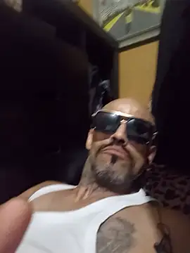 sexboyhot121 online show from July 19, 2026, 2:53 am