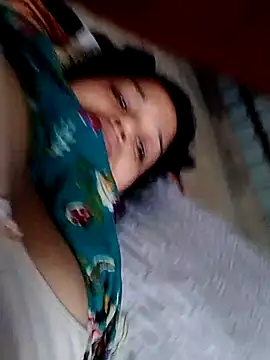 Snapshot of Priya_sharma16 chatting on July 30, 2026, 12:43 am Priya sharma16 online show from July 30, 2026, 12:43 am