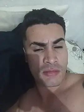 Snapshot of Leo_dot25 chatting on August 7, 2026, 5:35 am Leo dot25 online show from August 7, 2026, 5:35 am