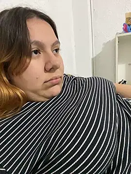 ninaa81 online show from July 23, 2026, 3:15 am