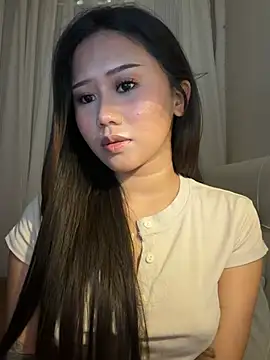 Sexyhotangelyn online show from July 27, 2026, 4:08 am