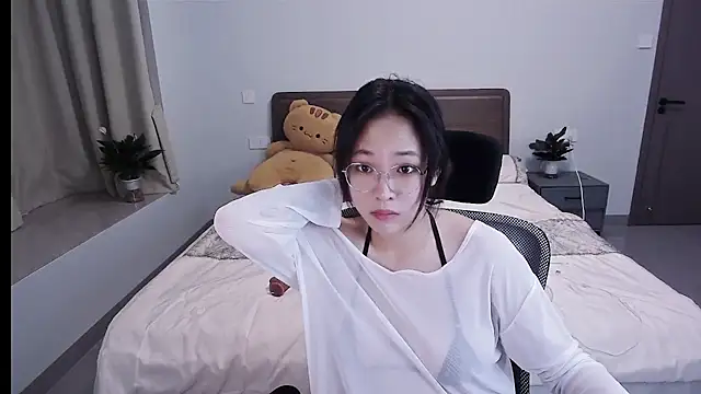 Snapshot of bhchenxiaoqing chatting on August 7, 2026, 8:31 am bhchenxiaoqing online show from August 7, 2026, 8:31 am