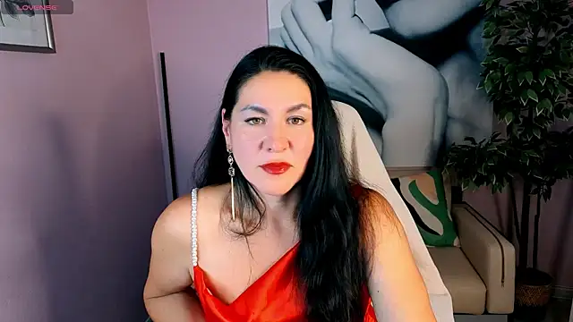 Snapshot of Tina_Moretty chatting on July 23, 2026, 8:27 pm Tina Moretty online show from July 23, 2026, 8:27 pm