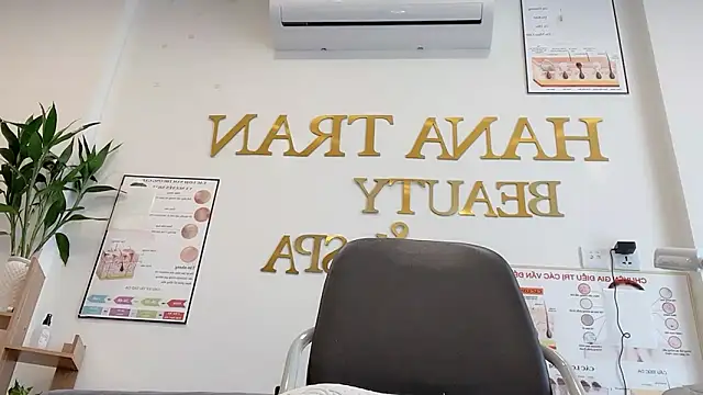 Snapshot of Katy_Bae chatting on November 5, 2025, 5:32 am Katy Bae online show from November 5, 2025, 5:32 am