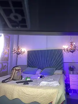 riri brunnete online show from March 4, 2026, 4:20 am