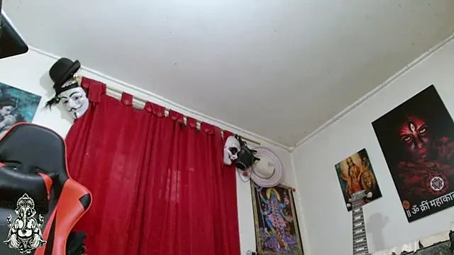 Amanda Valeska online show from July 10, 2026, 4:29 pm