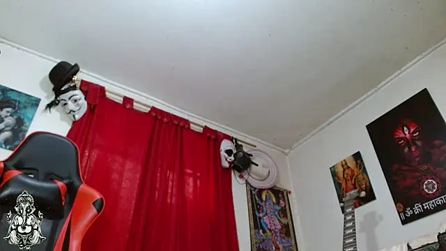 Amanda Valeska online show from July 9, 2026, 5:01 pm