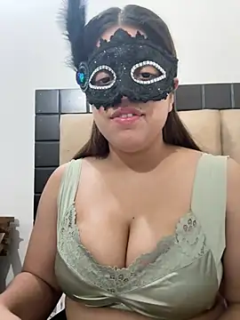Snapshot of yourannie0 chatting on July 23, 2026, 3:52 pm yourannie0 online show from July 23, 2026, 3:52 pm