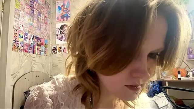 JosephineBulmer online show from July 23, 2026, 4:25 pm