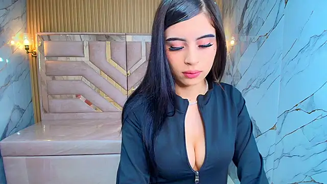 Snapshot of kimberly_r_ chatting on August 7, 2026, 12:33 pm kimberly r online show from August 7, 2026, 12:33 pm