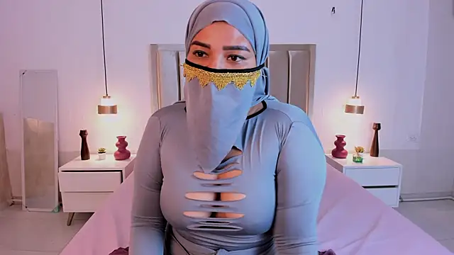 Snapshot of amira_farahh chatting on July 25, 2026, 11:22 pm amira farahh online show from July 25, 2026, 11:22 pm