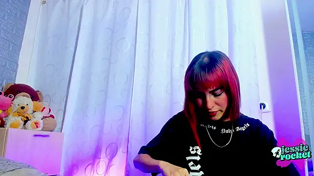 jessierocketx online show from April 17, 2026, 5:16 pm