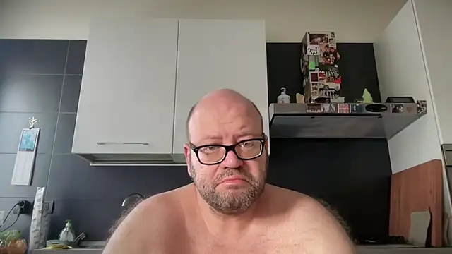 theitalianbear online show from July 6, 2026, 5:25 am