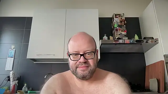 theitalianbear online show from July 11, 2026, 5:52 am