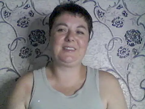 CherryLove7777 online show from July 28, 2026, 6:20 pm