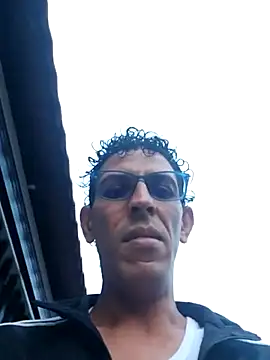 Snapshot of guevara2109 chatting on July 26, 2026, 12:06 am guevara2109 online show from July 26, 2026, 12:06 am