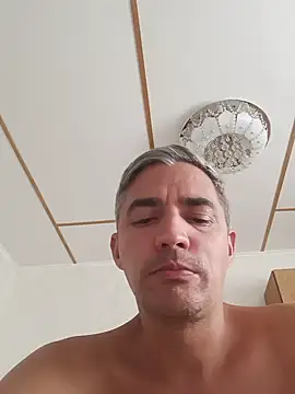 Snapshot of HotRamis83 chatting on August 5, 2026, 2:22 pm HotRamis83 online show from August 5, 2026, 2:22 pm