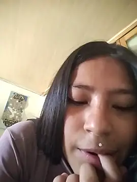 squirtcati online show from July 28, 2026, 3:32 pm
