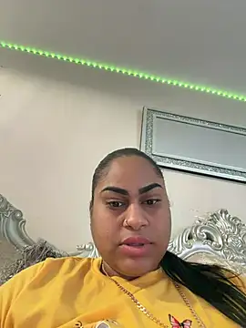 nickaury25 online show from August 1, 2026, 9:02 pm