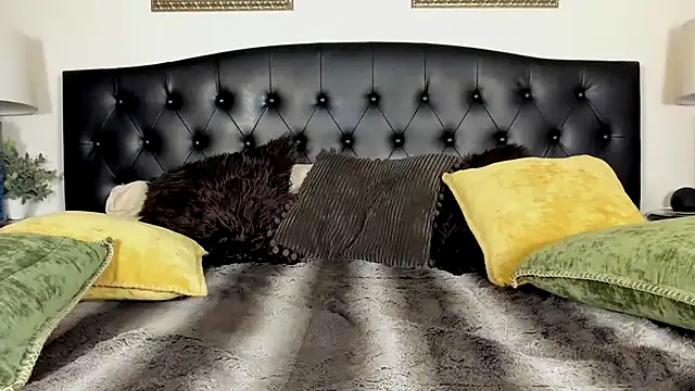 Snapshot of nicolesolace chatting on February 20, 2025, 5:20 pm nicolesolace online show from February 20, 2025, 5:20 pm