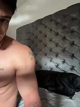 Snapshot of elpapi_21xl chatting on July 30, 2026, 5:12 pm elpapi 21xl online show from July 30, 2026, 5:12 pm