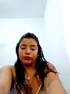Snapshot of zhathy chatting on August 4, 2026, 10:58 pm zhathy online show from August 4, 2026, 10:58 pm