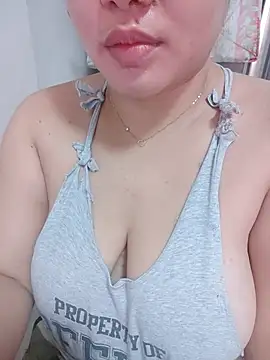 Snapshot of Sexy_Sweetiee chatting on August 2, 2026, 4:22 am Sexy Sweetiee online show from August 2, 2026, 4:22 am