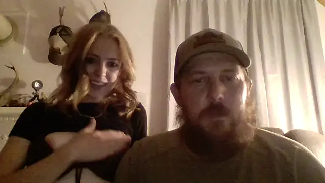 Snapshot of littilebutcute chatting on August 1, 2026, 5:27 am littilebutcute online show from August 1, 2026, 5:27 am