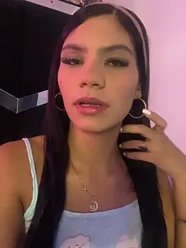 Snapshot of queen_ebonyxx chatting on August 6, 2026, 5:35 am queen ebonyxx online show from August 6, 2026, 5:35 am