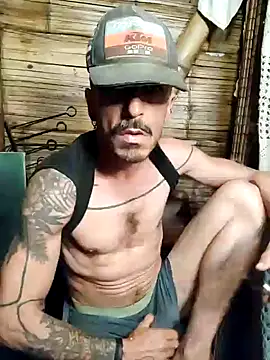 Snapshot of Exhibguy16 chatting on August 9, 2026, 1:02 am Exhibguy16 online show from August 9, 2026, 1:02 am