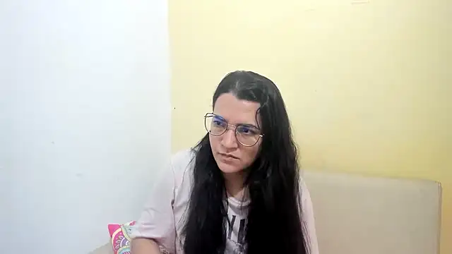 MARILYN GARCIA online show from March 30, 2026, 1:34 pm