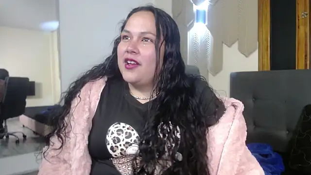 Snapshot of Paloma_a chatting on August 9, 2026, 2:52 am Paloma a online show from August 9, 2026, 2:52 am