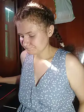 Snapshot of Evilina-lov chatting on August 6, 2026, 2:12 pm Evilina-lov online show from August 6, 2026, 2:12 pm