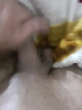 Snapshot of Demillvan chatting on December 14, 2025, 11:32 pm Demillvan online show from December 14, 2025, 11:32 pm