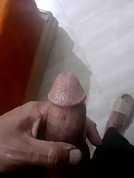 Snapshot of Demillvan chatting on January 11, 2026, 9:05 am Demillvan online show from January 11, 2026, 9:05 am