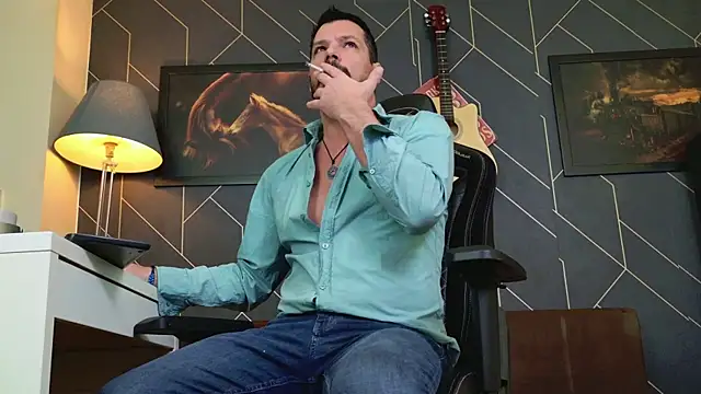 Snapshot of ChrisKox chatting on December 18, 2025, 6:51 am ChrisKox online show from December 18, 2025, 6:51 am