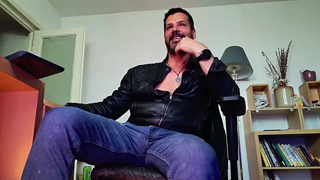 Snapshot of ChrisKox chatting on June 2, 2026, 5:13 pm ChrisKox online show from June 2, 2026, 5:13 pm