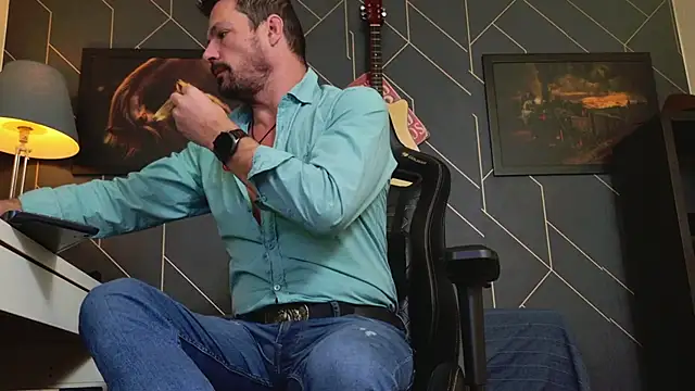 Snapshot of ChrisKox chatting on November 5, 2025, 4:59 am ChrisKox online show from November 5, 2025, 4:59 am