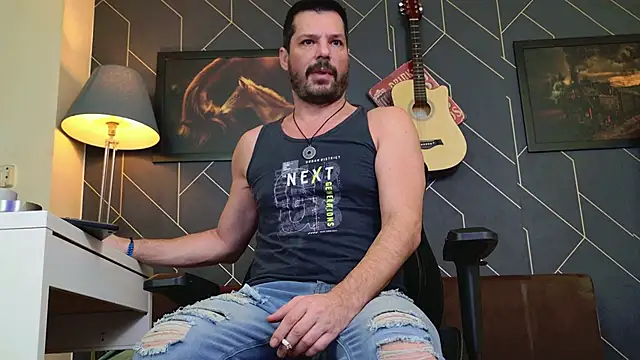 Snapshot of ChrisKox chatting on December 21, 2025, 2:03 am ChrisKox online show from December 21, 2025, 2:03 am