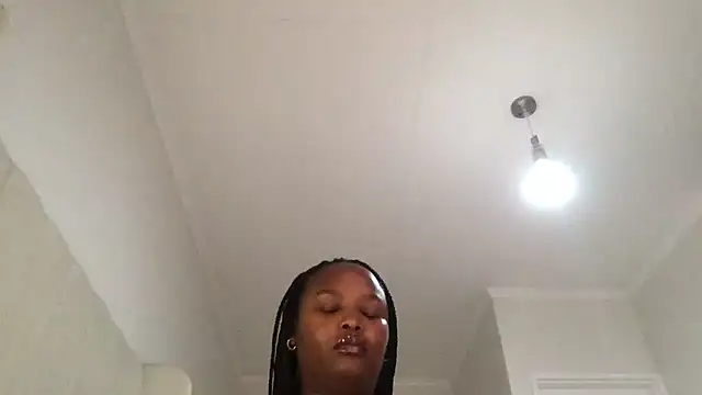 xBUSTY CANDYx online show from February 28, 2026, 3:44 pm