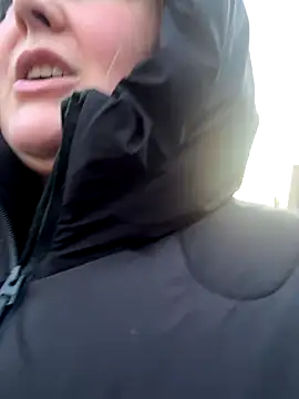 Snapshot of BootyLola chatting on November 12, 2025, 3:27 pm BootyLola online show from November 12, 2025, 3:27 pm