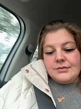 Snapshot of BootyLola chatting on November 28, 2025, 8:36 am BootyLola online show from November 28, 2025, 8:36 am