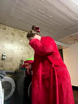 Snapshot of BootyLola chatting on December 18, 2025, 8:52 am BootyLola online show from December 18, 2025, 8:52 am